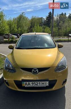 Хэтчбек Mazda 2 2008 в Киеве