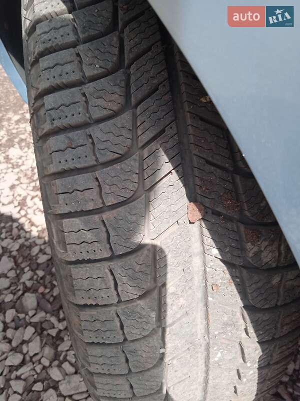 Хэтчбек Mazda 2 2008 в Кривом Роге