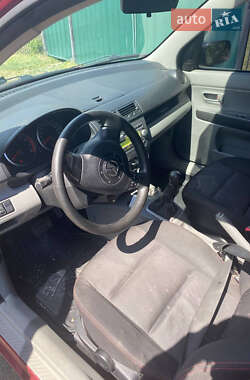 Хетчбек Mazda 2 2004 в 