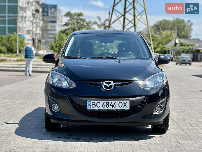 Хэтчбек Mazda 2 2011 в Днепре