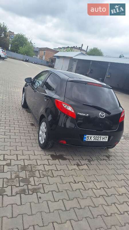 Хетчбек Mazda 2 2007 в Старокостянтинові