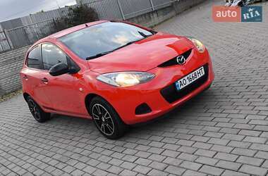 Хэтчбек Mazda 2 2010 в Мукачево