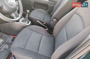 Хэтчбек Mazda 2 2006 в 