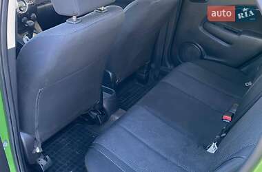 Хэтчбек Mazda 2 2008 в 