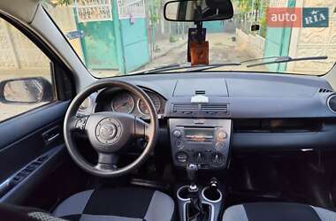 Хетчбек Mazda 2 2006 в Тарутиному