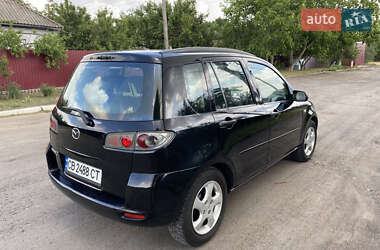 Хэтчбек Mazda 2 2004 в 