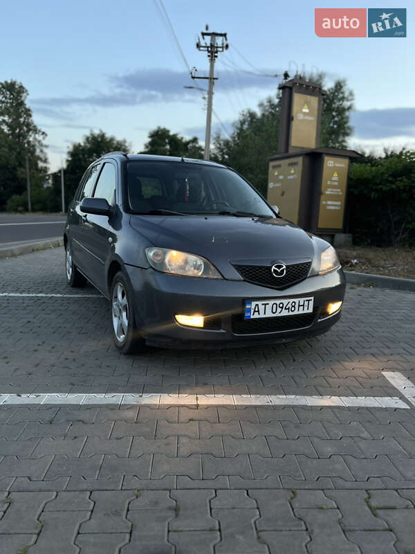 Хетчбек Mazda 2 2004 в Надвірній