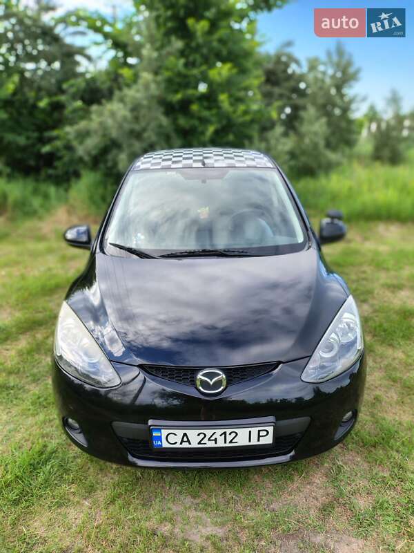 Хетчбек Mazda 2 2008 в Києві