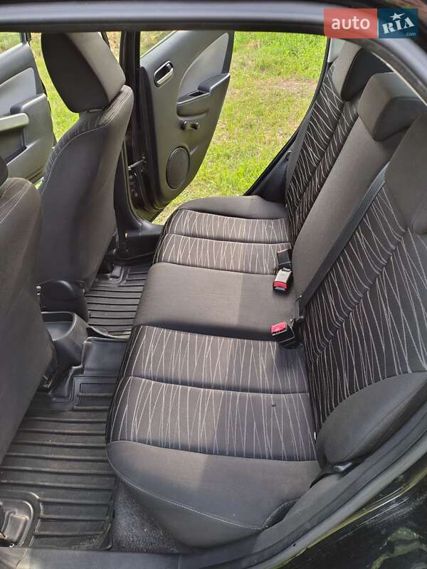 Хетчбек Mazda 2 2008 в Києві