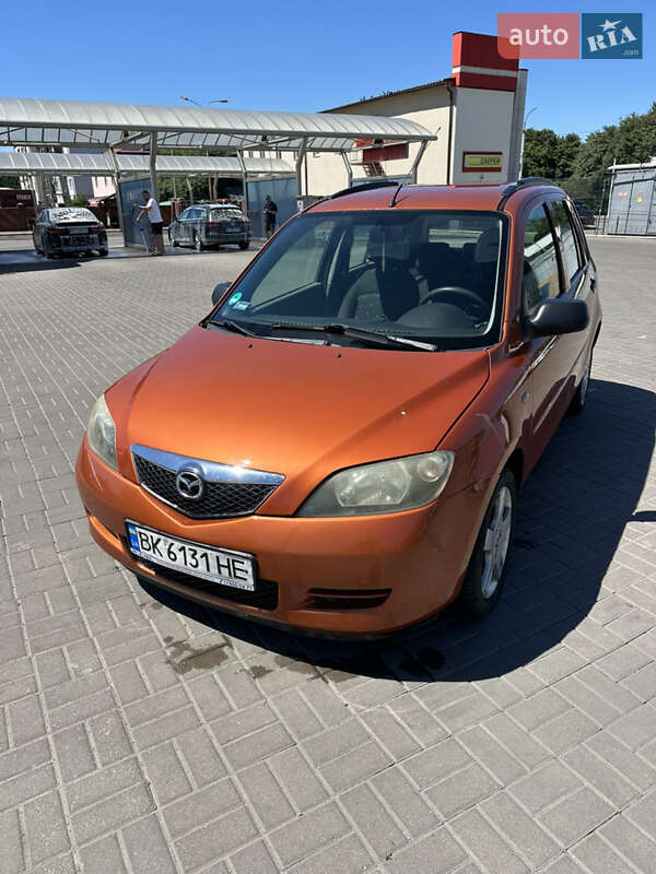 Хэтчбек Mazda 2 2003 в Ровно