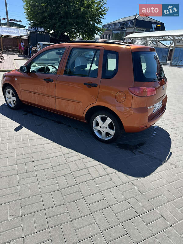 Хэтчбек Mazda 2 2003 в Ровно