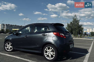 Хетчбек Mazda 2 2008 в 