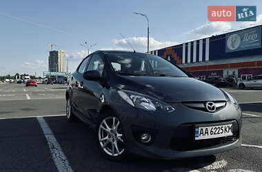 Хетчбек Mazda 2 2008 в 