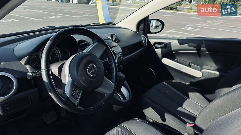 Хэтчбек Mazda 2 2008 в Киеве