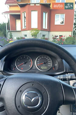 Хэтчбек Mazda 2 2005 в 