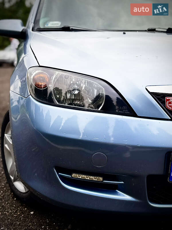 Хетчбек Mazda 2 2005 в Бориславі