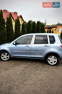 Хэтчбек Mazda 2 2005 в 