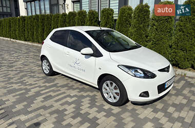 Хэтчбек Mazda 2 2009 в Луцке