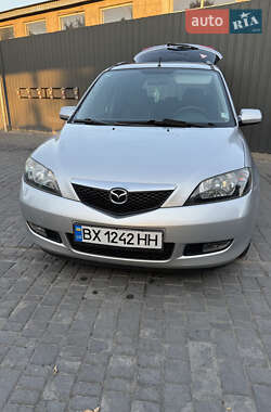 Хэтчбек Mazda 2 2004 в Каменец-Подольском