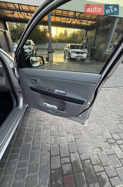 Хэтчбек Mazda 2 2004 в Каменец-Подольском