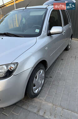 Хэтчбек Mazda 2 2004 в Каменец-Подольском