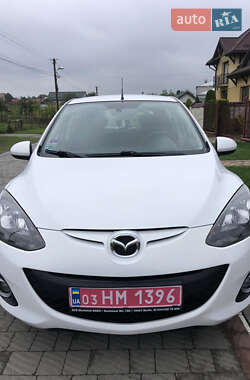 Хэтчбек Mazda 2 2011 в 