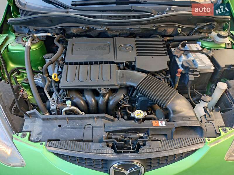 Хэтчбек Mazda 2 2008 в Киеве