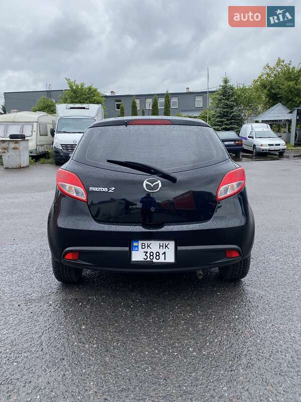 Хетчбек Mazda 2 2011 в Рівному фото 2 Хетчбек Mazda 2 2011 в Рівному