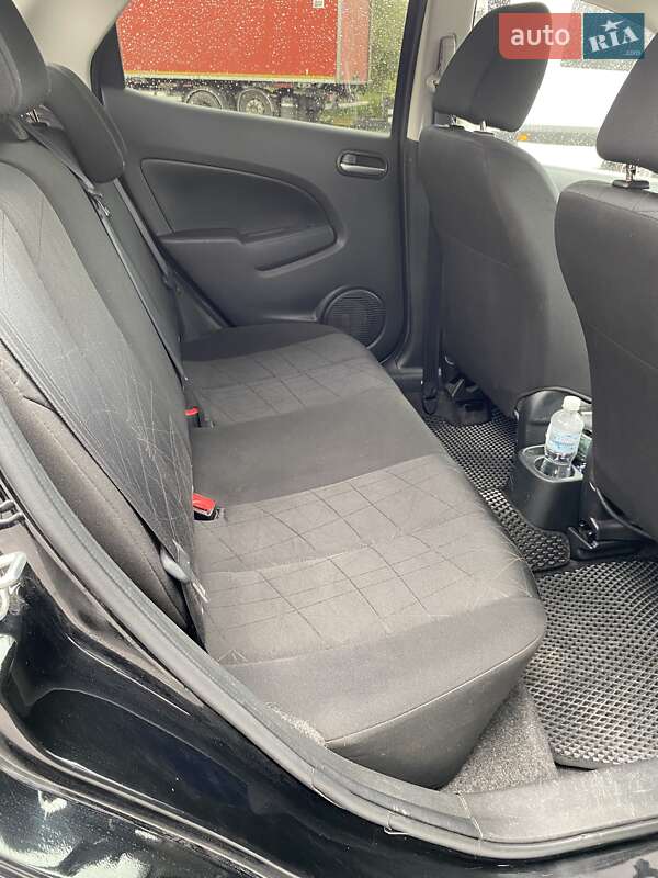 Хетчбек Mazda 2 2011 в Рівному фото 12 Хетчбек Mazda 2 2011 в Рівному