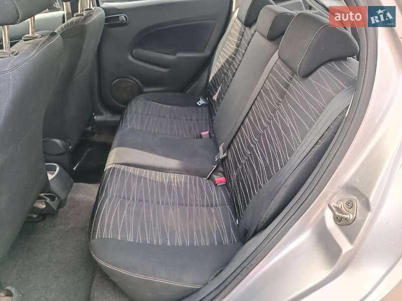 Хэтчбек Mazda 2 2007 в Харькове