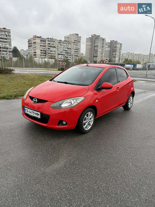 Хэтчбек Mazda 2 2008 в Киеве