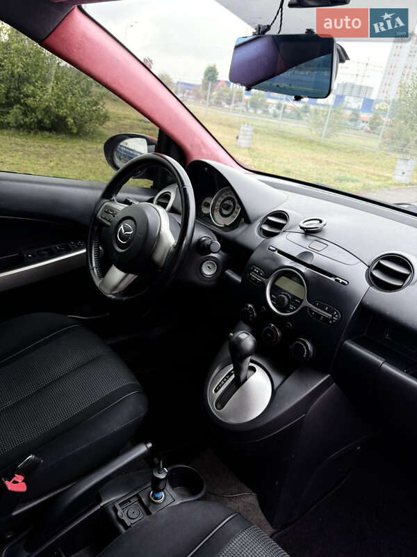 Хэтчбек Mazda 2 2008 в Киеве