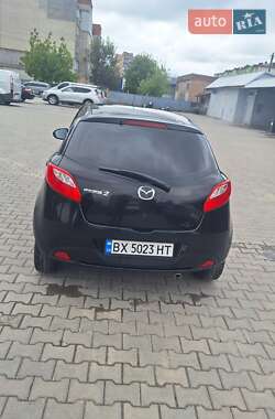 Хэтчбек Mazda 2 2007 в 
