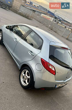 Хетчбек Mazda 2 2008 в Києві