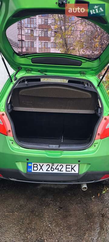 Хетчбек Mazda 2 2008 в Хмельницькому