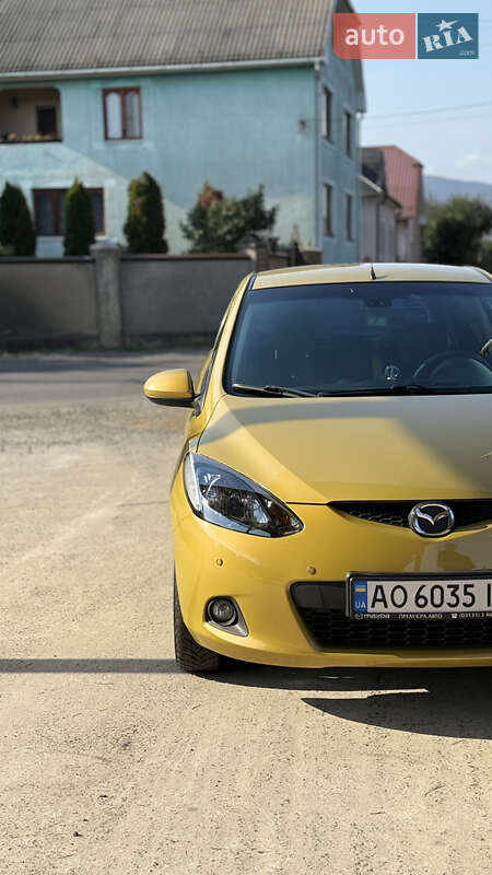 Хетчбек Mazda 2 2008 в Мукачевому