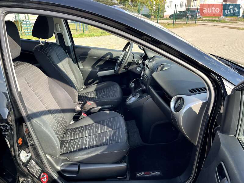 Хэтчбек Mazda 2 2009 в Славуте фото 24 Хэтчбек Mazda 2 2009 в Славуте