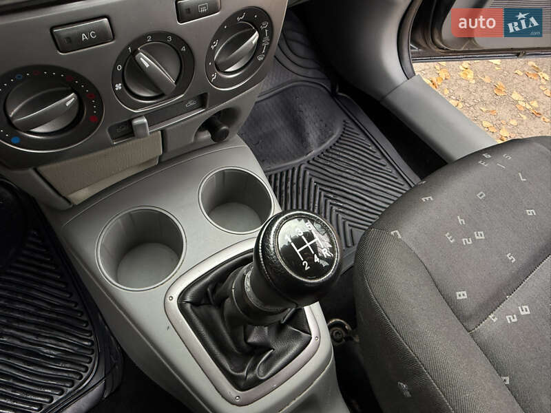 Хетчбек Mazda 2 2004 в Рівному фото 19 Хетчбек Mazda 2 2004 в Рівному