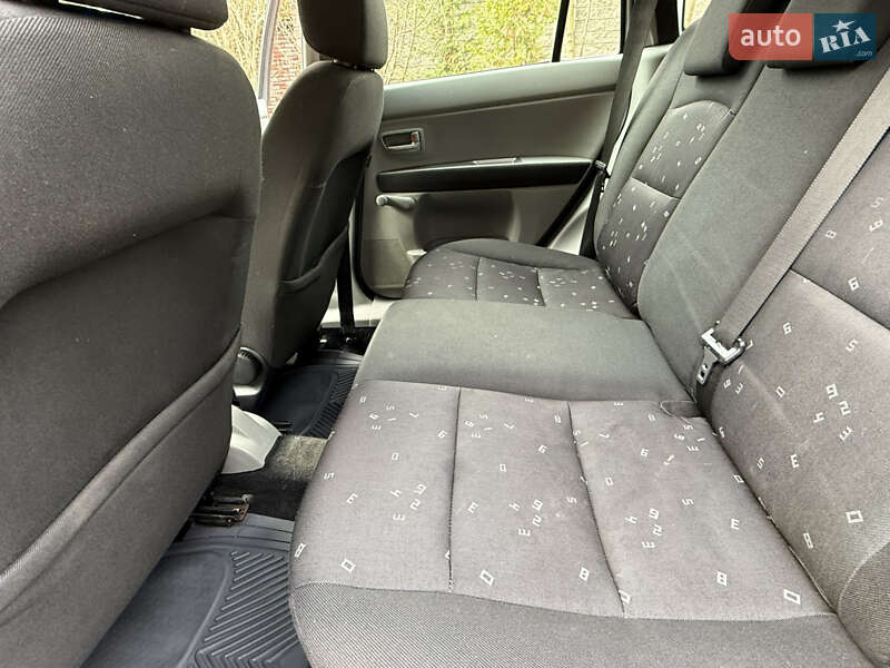 Хетчбек Mazda 2 2004 в Рівному фото 28 Хетчбек Mazda 2 2004 в Рівному