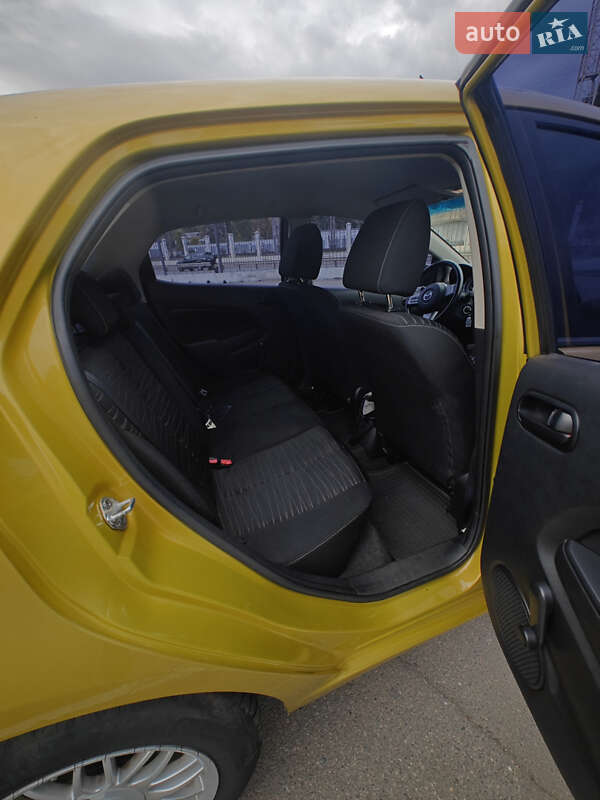 Хетчбек Mazda 2 2008 в Одесі