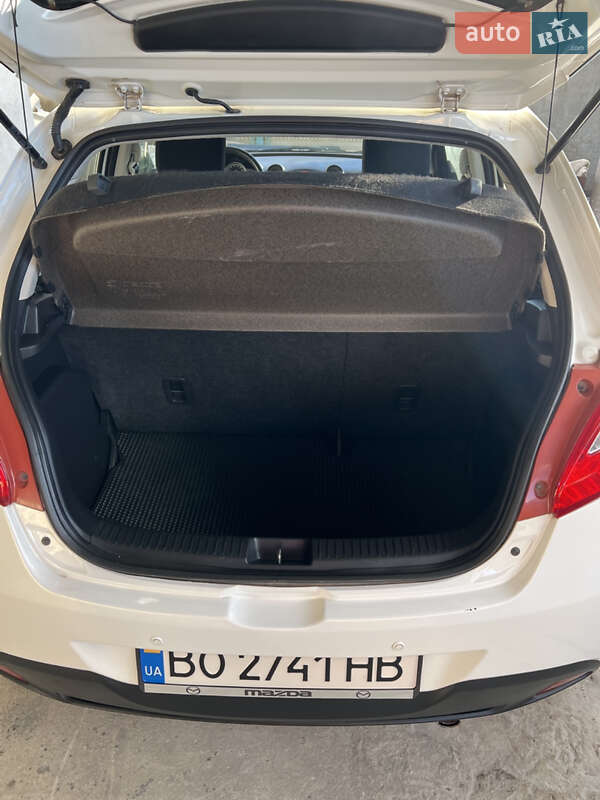 Хетчбек Mazda 2 2011 в Тернополі фото 15 Хетчбек Mazda 2 2011 в Тернополі