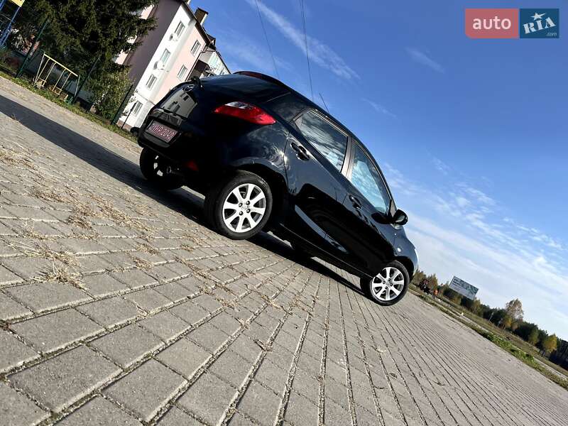 Хэтчбек Mazda 2 2009 в Славуте