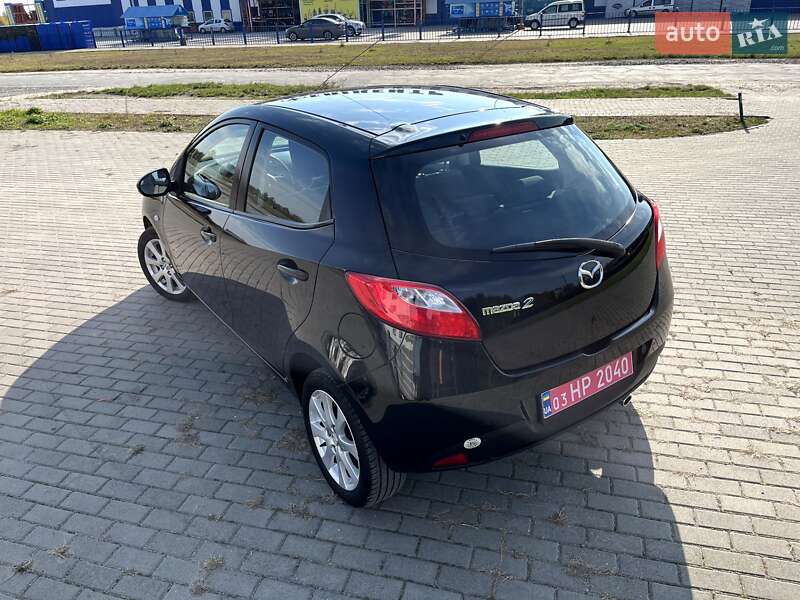 Хэтчбек Mazda 2 2009 в Славуте