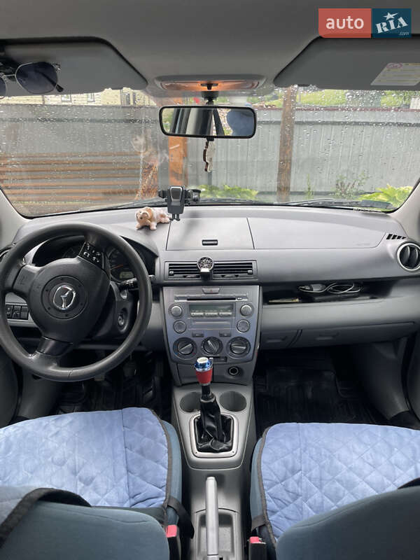 Хэтчбек Mazda 2 2005 в Верховине