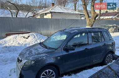 Хэтчбек Mazda 2 2004 в Снятине