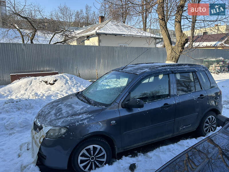 Хетчбек Mazda 2 2004 в Снятині