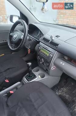 Хетчбек Mazda 2 2004 в Умані