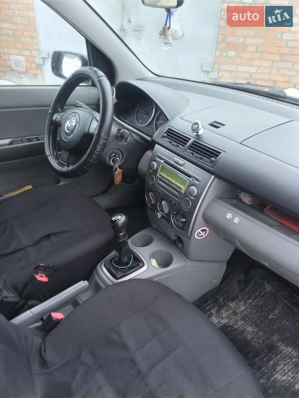Хетчбек Mazda 2 2004 в Умані