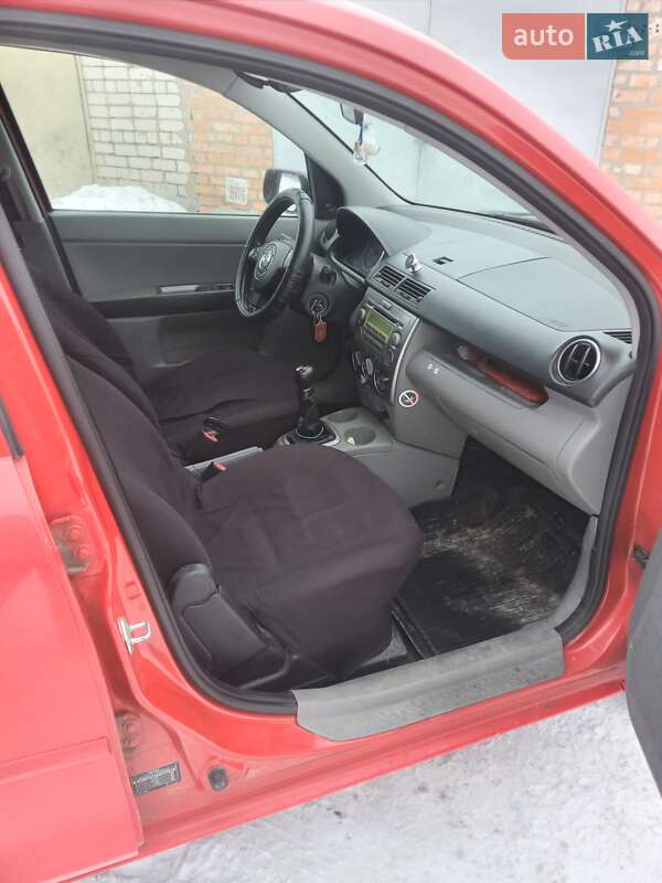 Хетчбек Mazda 2 2004 в Умані