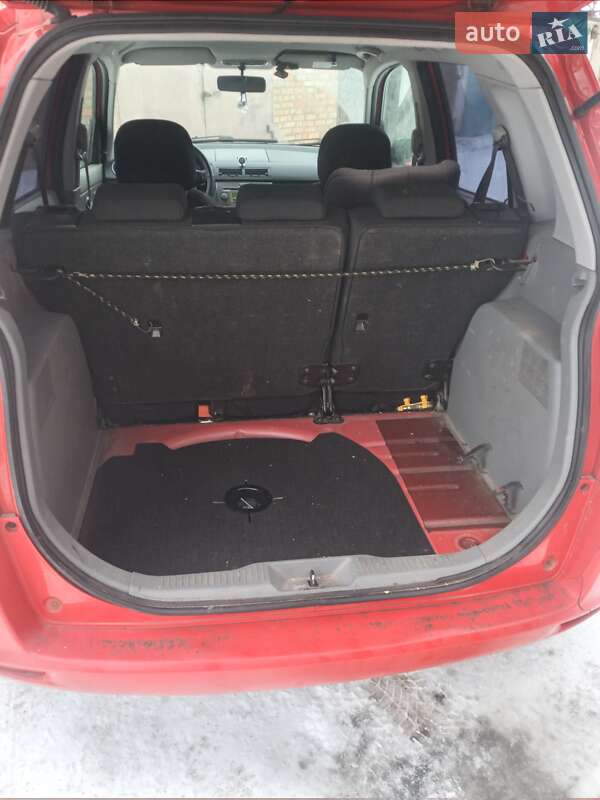 Хетчбек Mazda 2 2004 в Умані